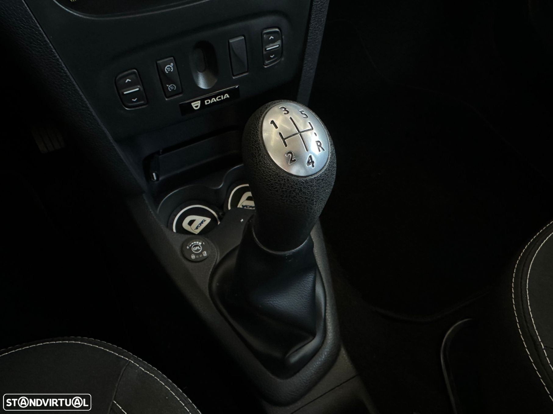 Dacia Sandero - 15