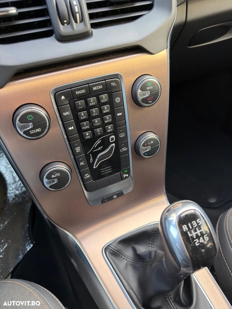 Volvo V40 - 11