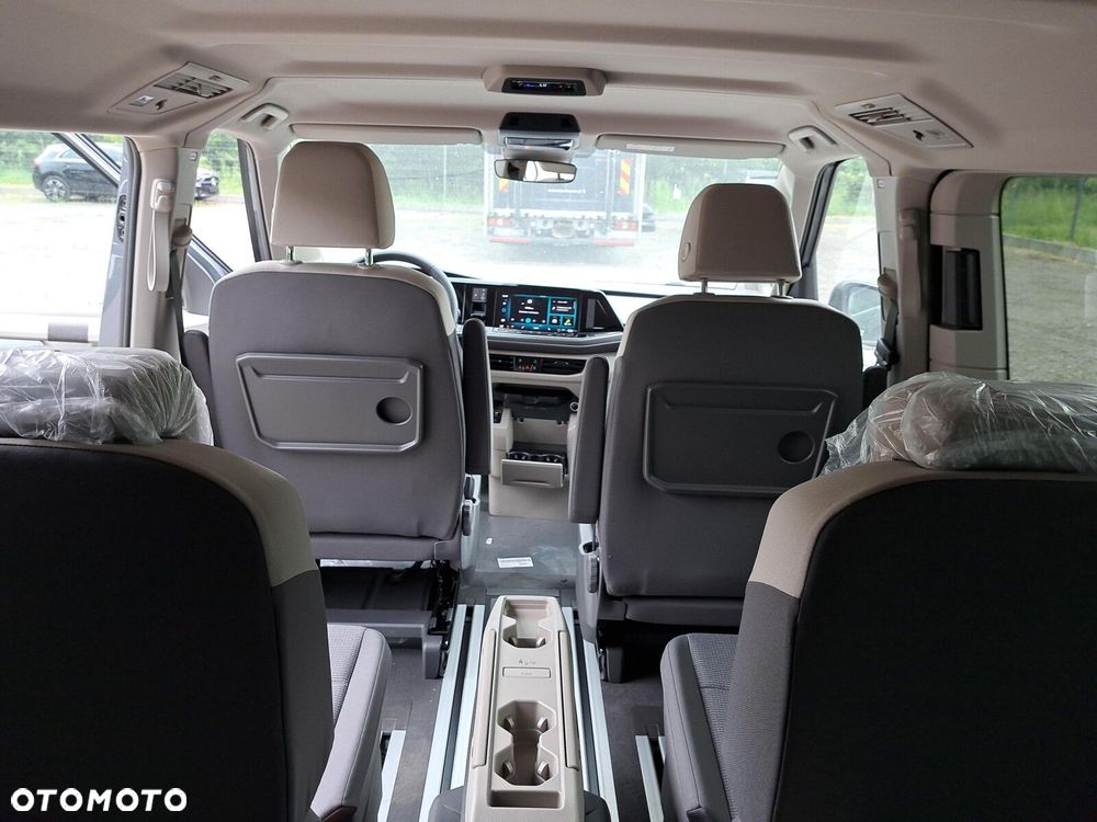 Volkswagen Multivan - 26