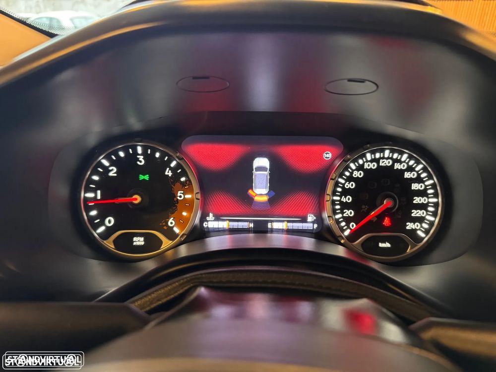 Jeep Renegade 1.6 MJD Limited - 14