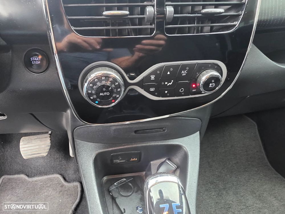 Renault Zoe (c/ Bateria) Limited 40 - 19