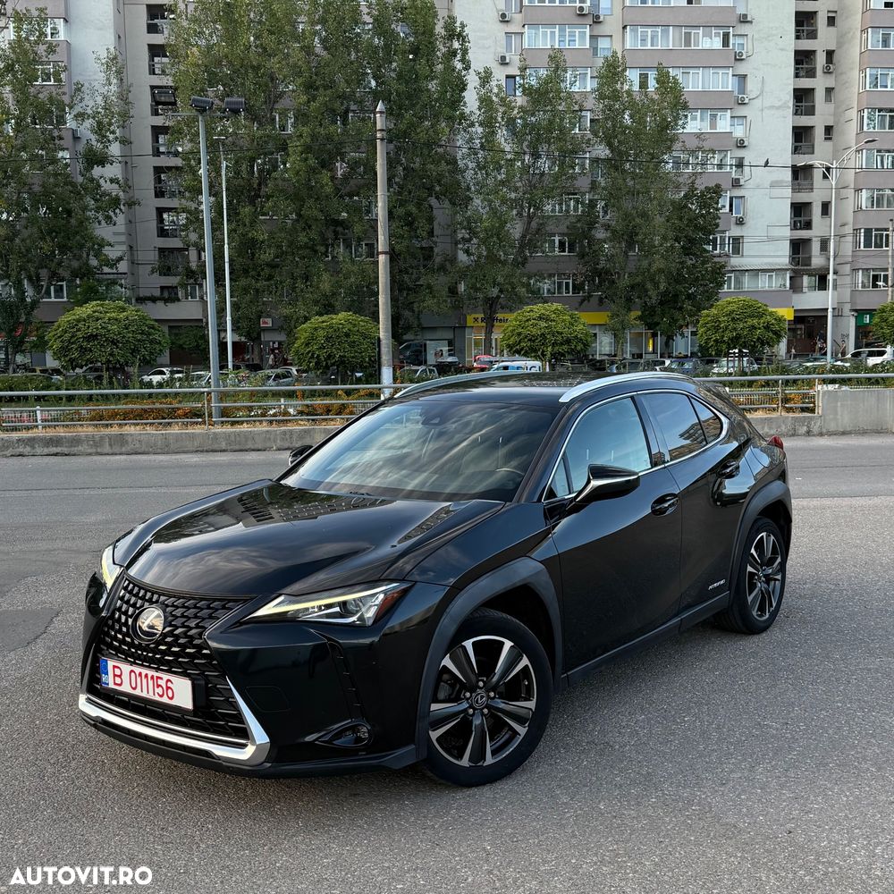 Lexus UX 250h Style Edition - 2