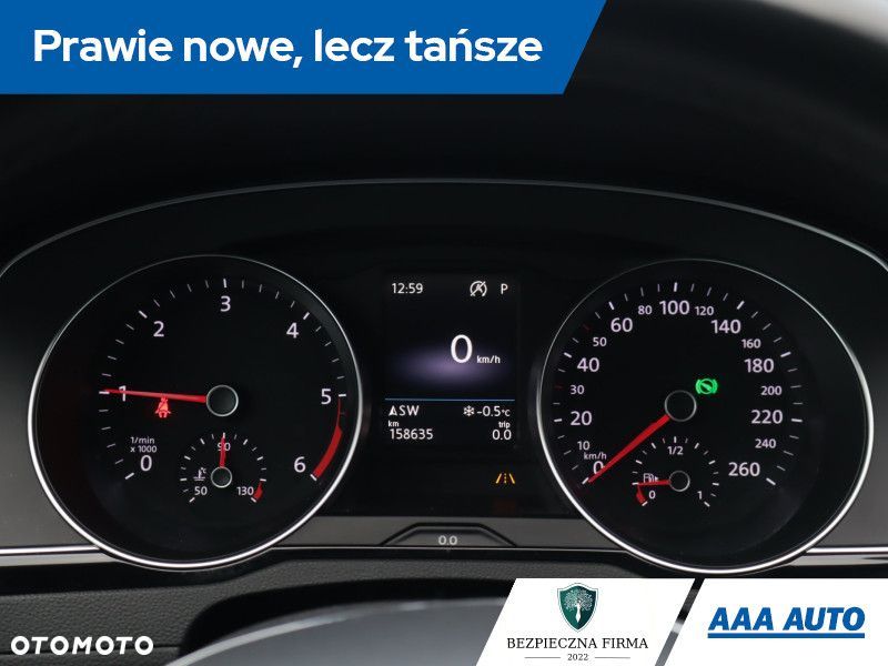 Volkswagen Passat - 12