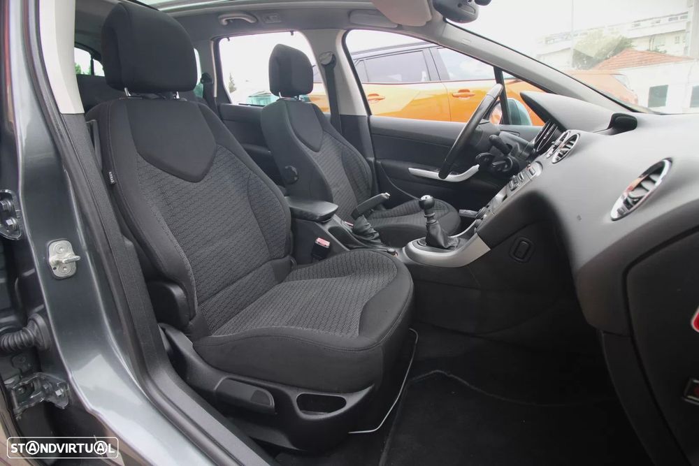 Peugeot 308 SW 1.6 HDi Premium CVM6 - 27