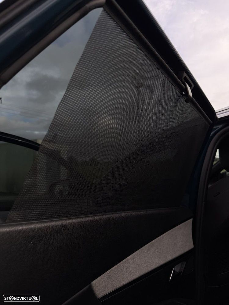 Peugeot 5008 1.5 BlueHDi GT EAT8 - 17