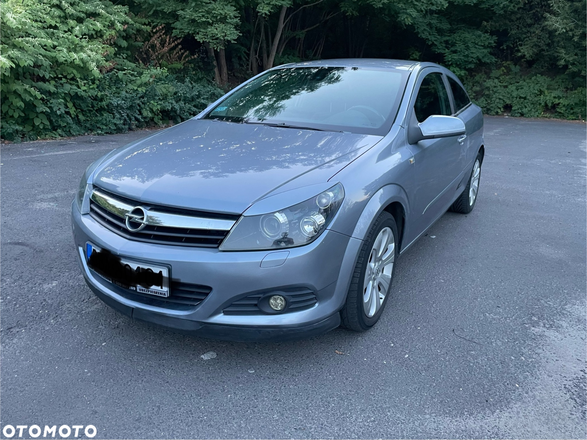 Opel Astra GTC 1.8 Cosmo - 3