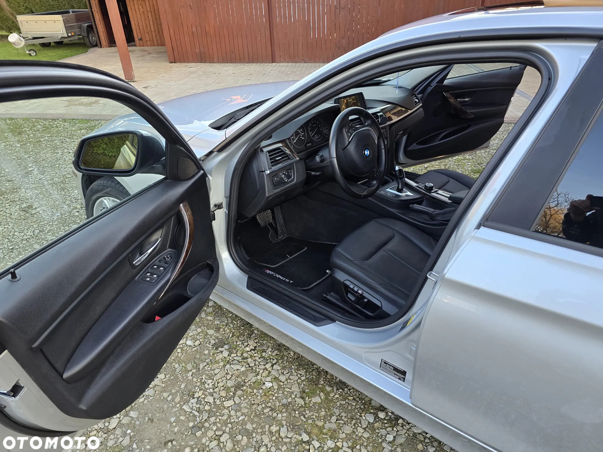 BMW Seria 3 328i Touring xDrive Sport-Aut Luxury Line - 6