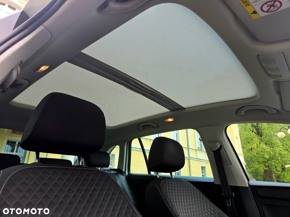 Skoda RAPID 1.2 TSI Green tec Edition - 28