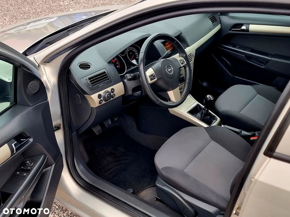 Opel Astra 1.6 Cosmo - 14