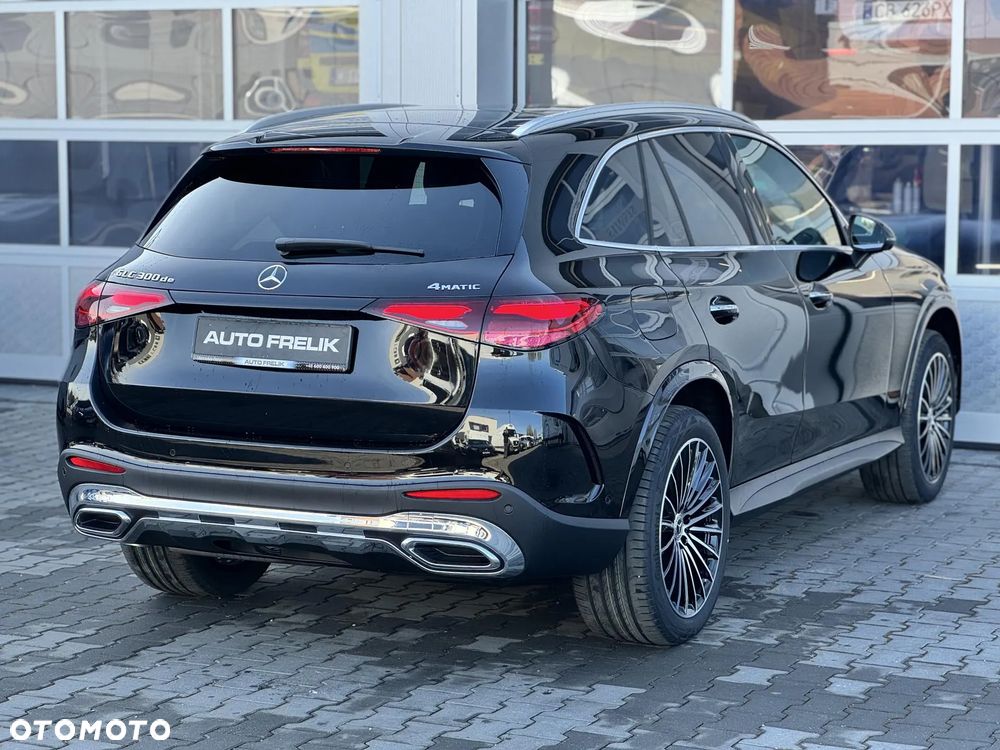 Mercedes-Benz GLC 300 de PHEV 4-Matic AMG Line - 8