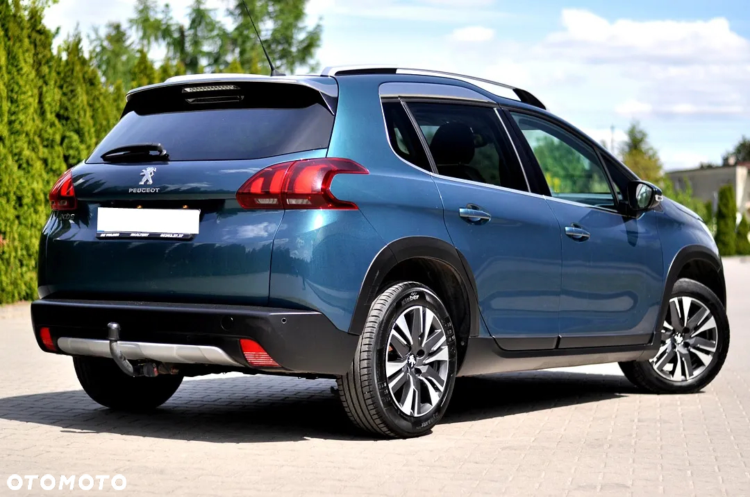 Peugeot 2008 1.2 Pure Tech GPF Allure S&S - 15