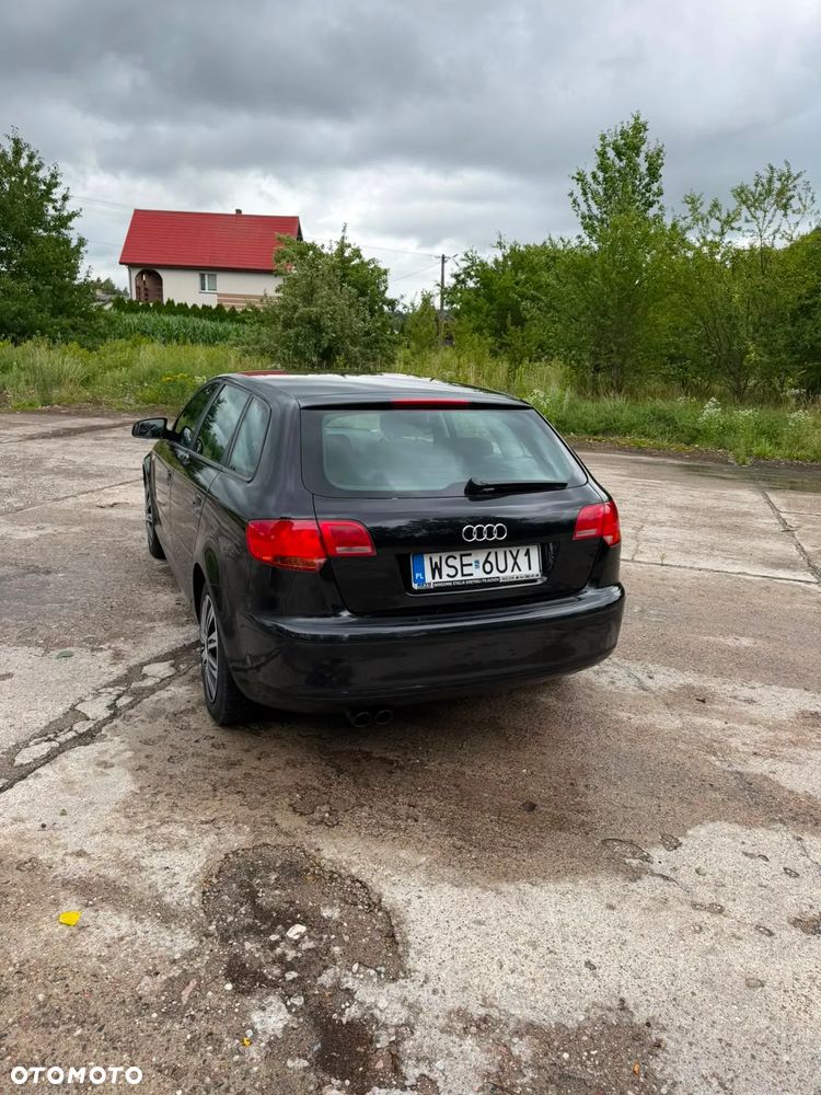 Audi A3 Sportback 1.8 TFSI Attraction S tronic - 3