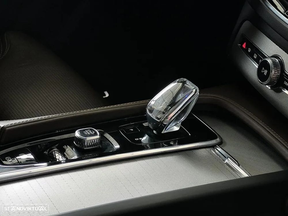 Volvo XC 90 2.0 T8 PHEV R-Design Expression AWD - 37