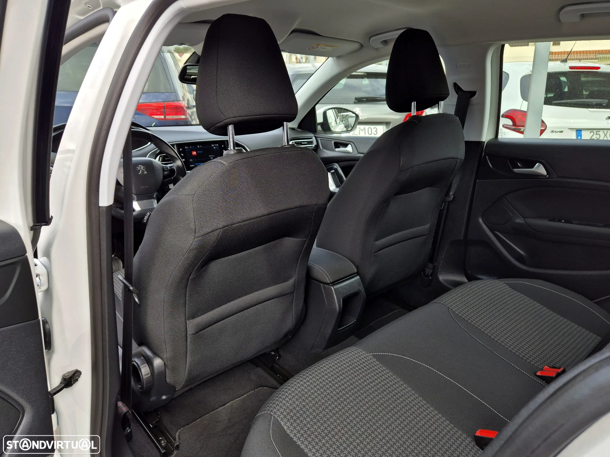 Peugeot 308 1.5 BlueHDi Style - 6