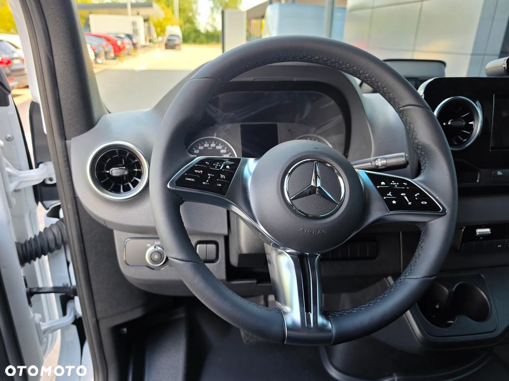 Mercedes-Benz Sprinter 319 CDI Furgon Ekstra Długi 4325+mm - 22
