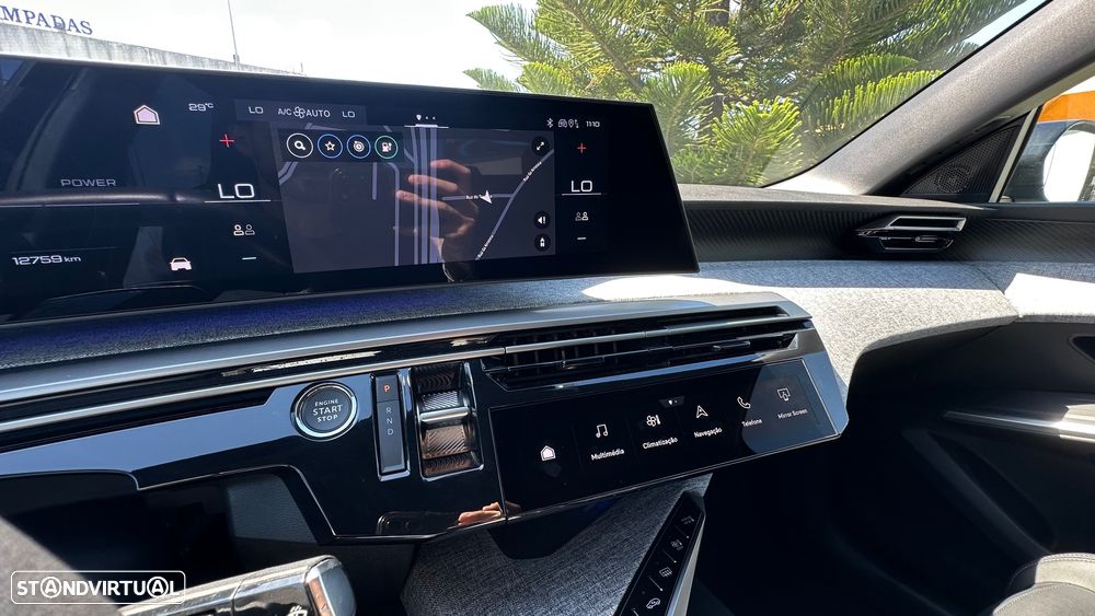 Peugeot E-3008 73 kWh Allure - 13