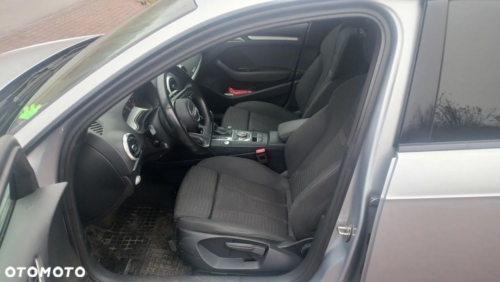 Audi A3 Sportback 1.4 TFSI CoD S tronic - 12