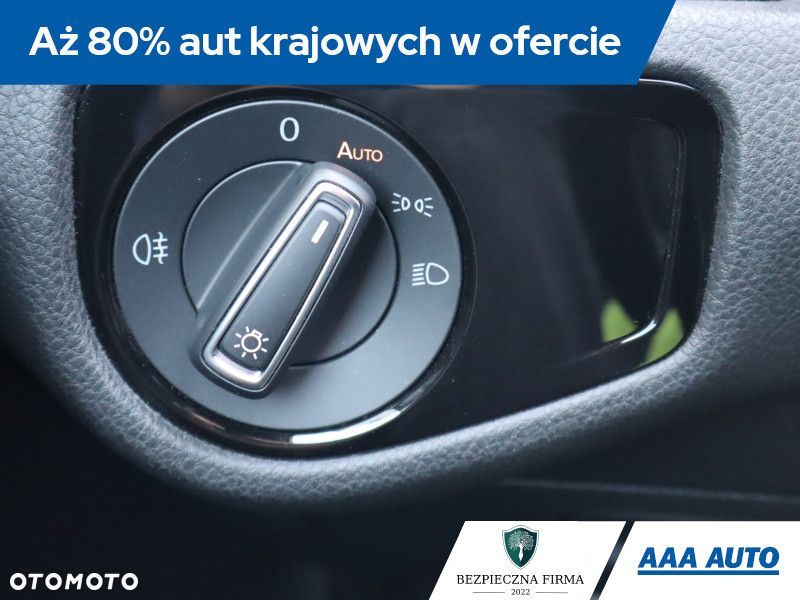 Volkswagen Golf - 21