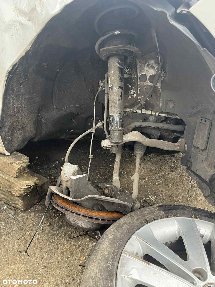 BMW Seria 1 116d - 14