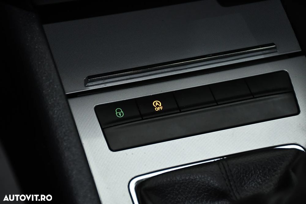 Skoda Octavia 1.6 TDI Business - 22