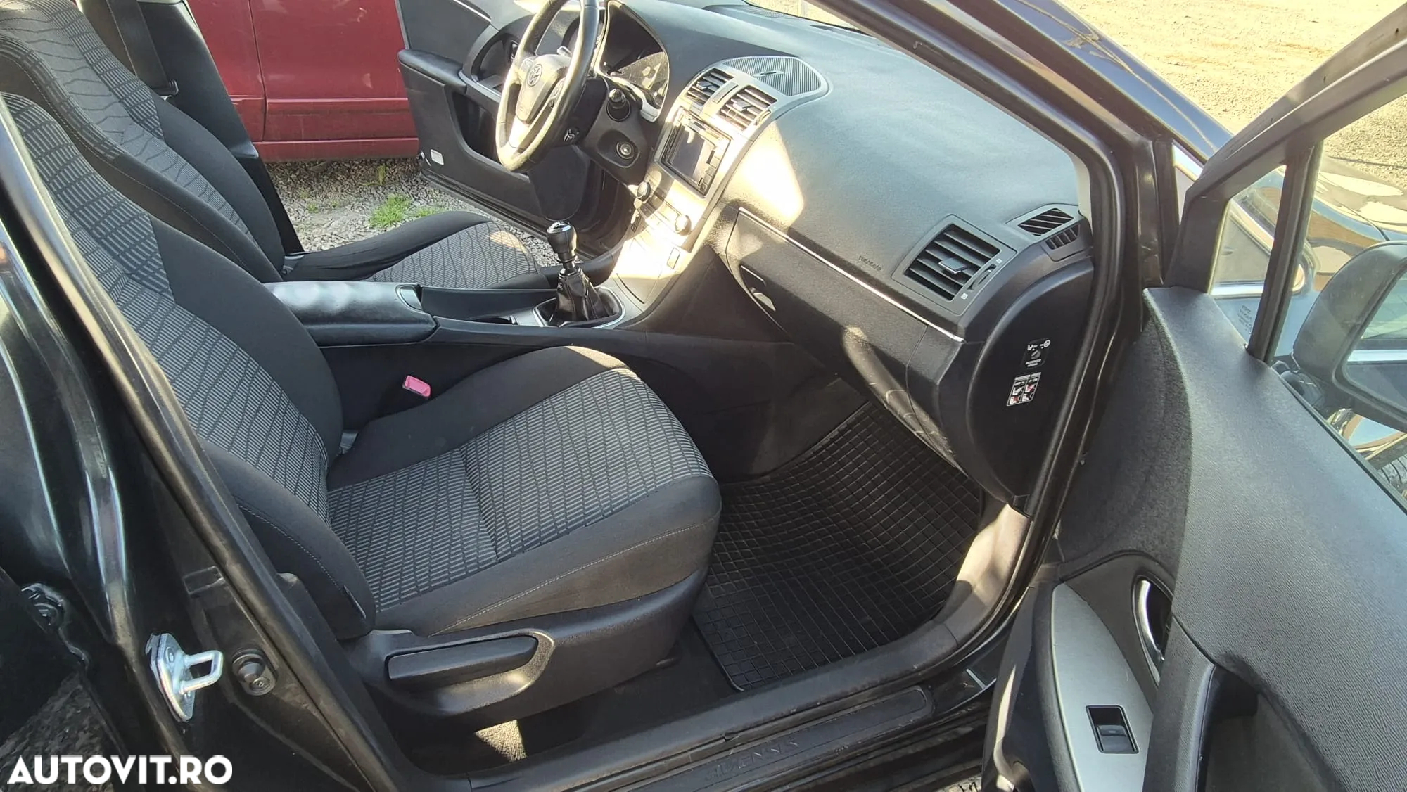 Toyota Avensis 1.8 Edition - 9