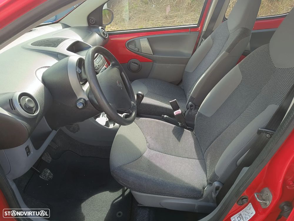 Peugeot 107 1.0 Active - 11
