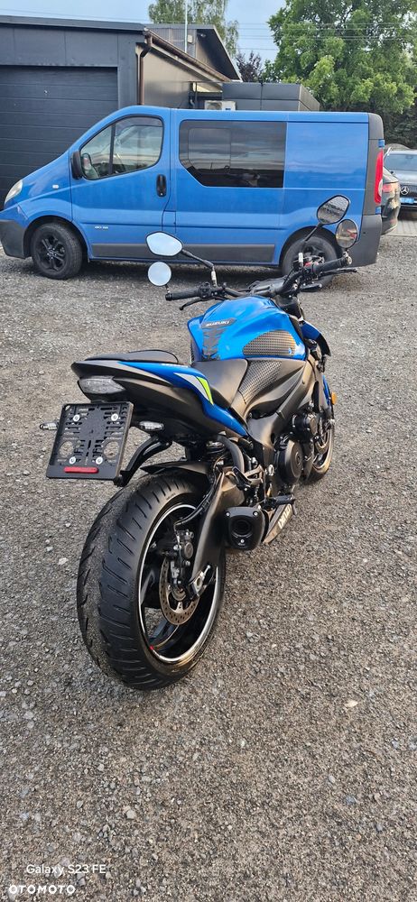 Suzuki GSX 1000 - 3