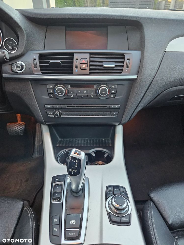 BMW X3 xDrive20d - 16