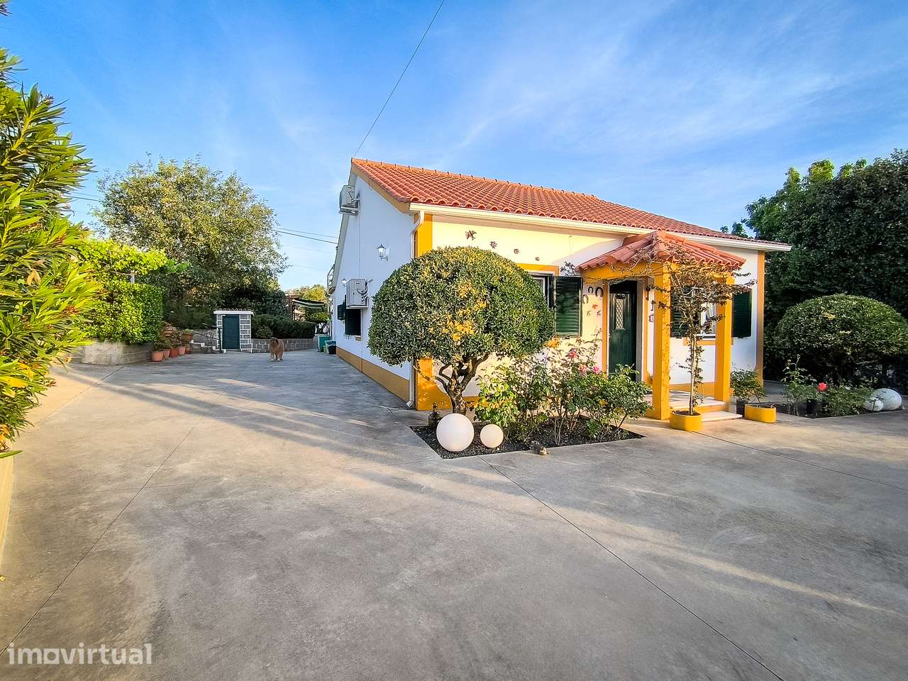 Moradia T3+1 com jardim, piscina e excelentes áreas – próxima de Tomar - Grande imagem: 4/54