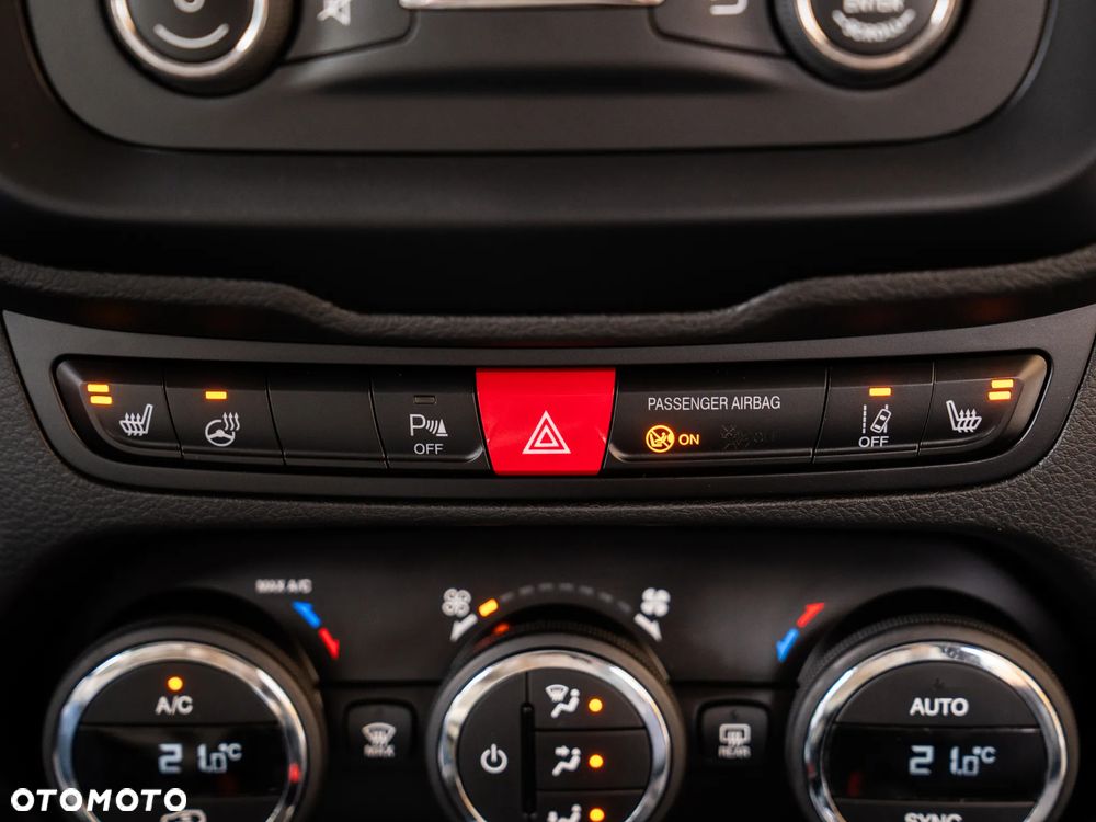 Jeep Renegade 1.4 MultiAir Limited - 33