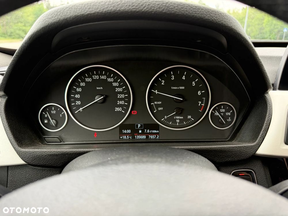 BMW 3GT 320i Advantage - 14