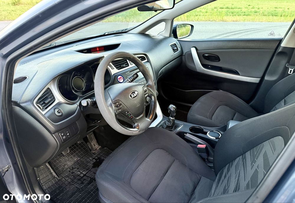 Kia Ceed - 4