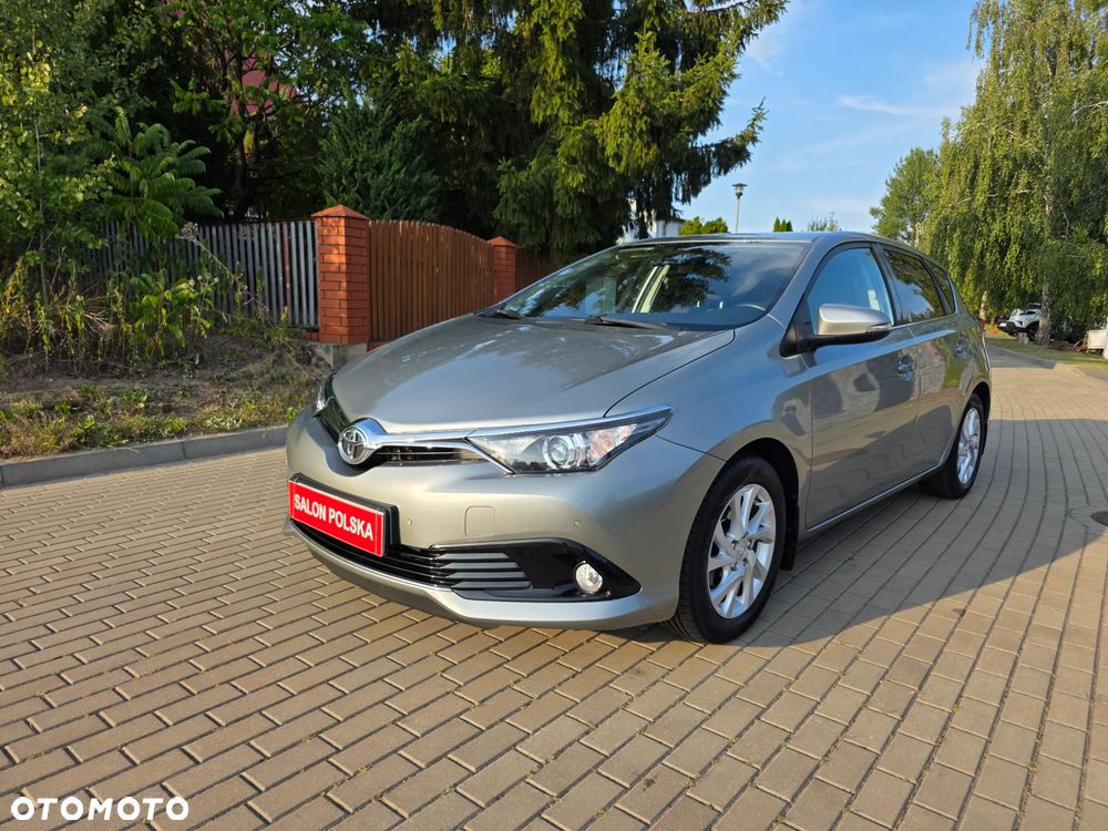 Toyota Auris 1.6 Premium - 1