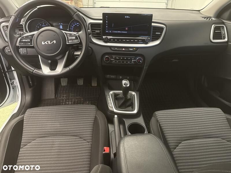 Kia Ceed 1.5 T-GDI M - 22