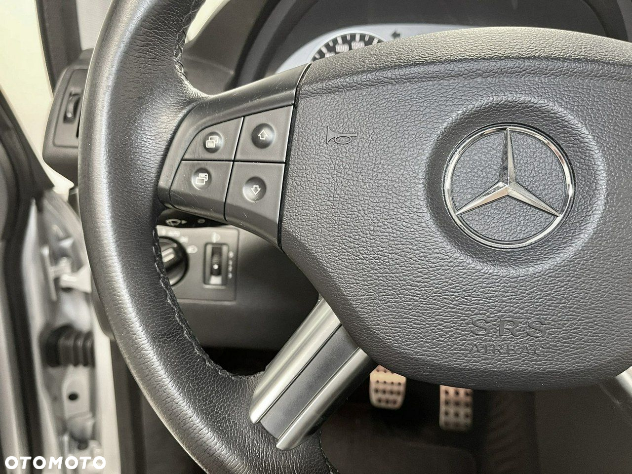 Mercedes-Benz Klasa B 180 BlueEffICIENCY - 19