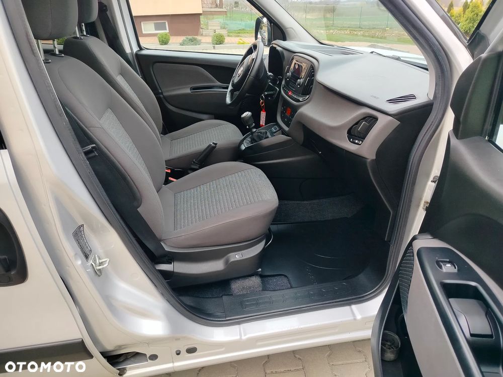 Fiat Doblo - 22