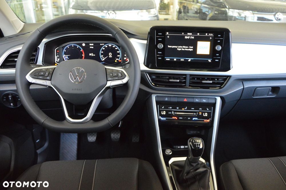 Volkswagen T-Roc - 11