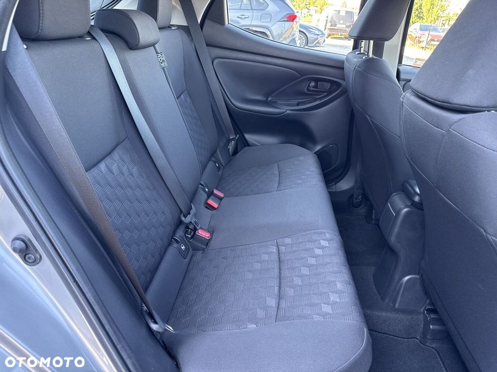 Toyota Yaris - 11