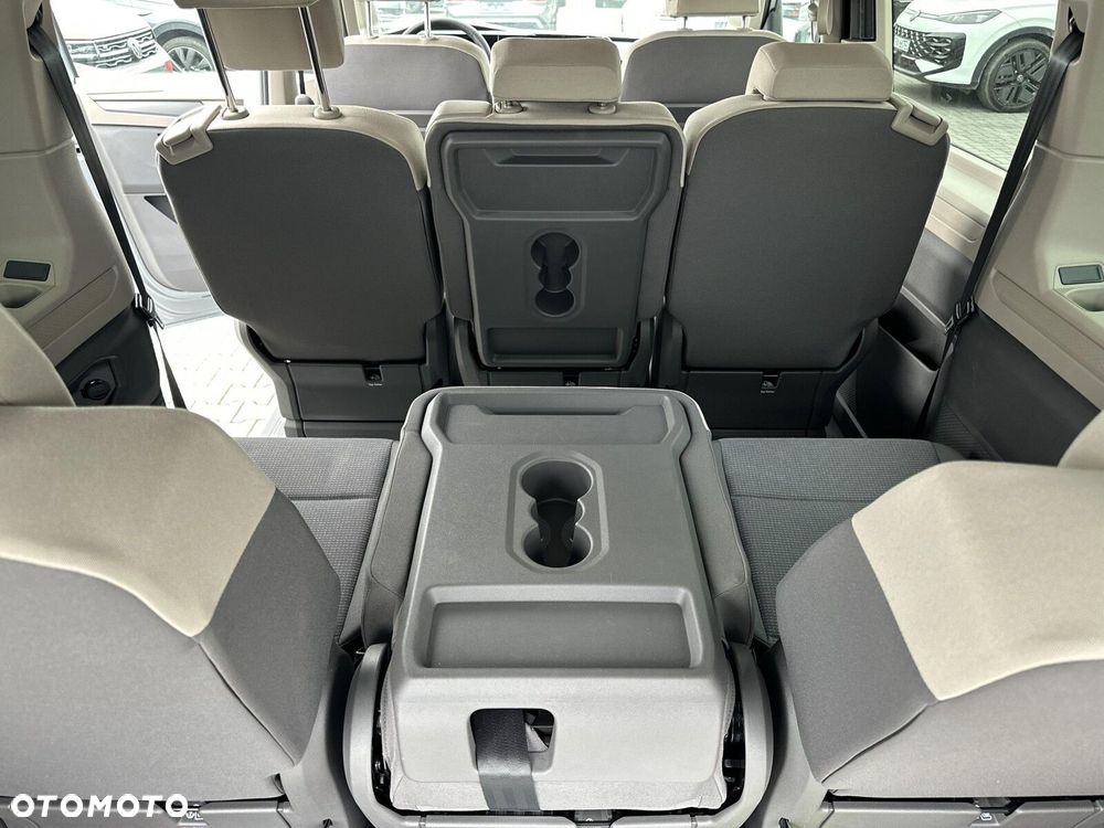 Volkswagen Multivan - 19