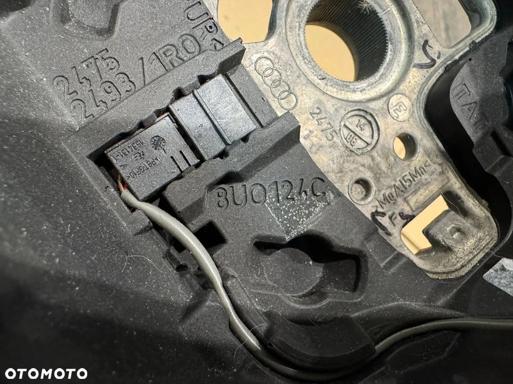 Audi A4 B8 8K Lift A5 8T S-line kierownica ścięta perforowana - 5