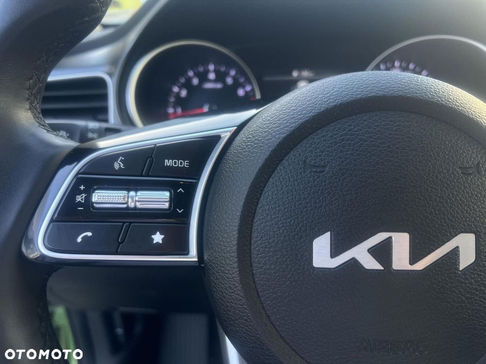 Kia XCeed 1.5 T-GDI M - 26