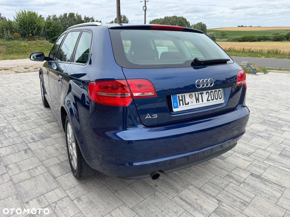 Audi A3 Sportback 1.6 Attraction - 4
