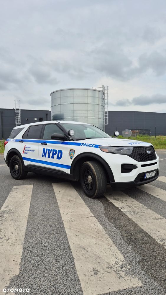 Ford Explorer - 3