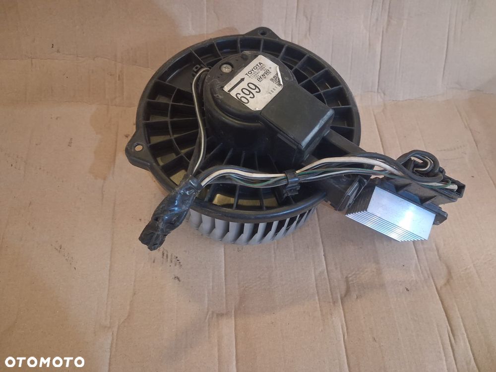 Wentylator nawiewu rezystor TOYOTA RAV 4 II 2.0 D  499300-2121   87103-42060  OE