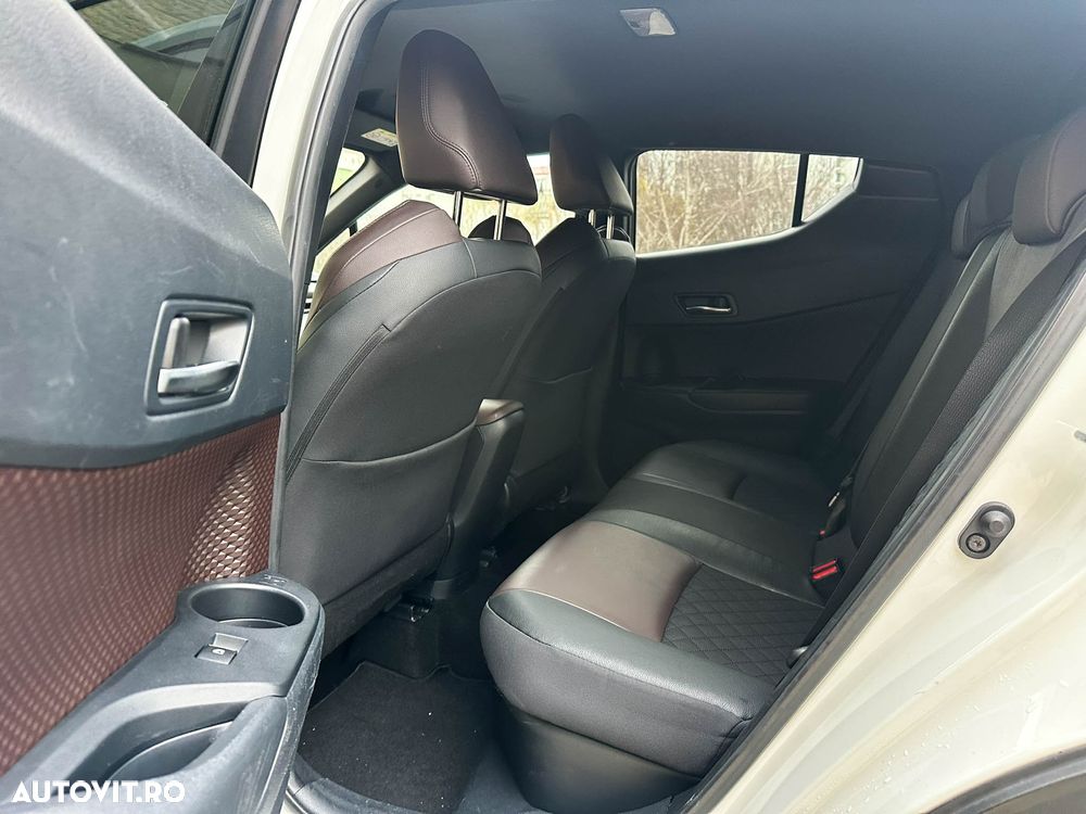 Toyota C-HR 1.8 HSD 122 CP 4x2 CVT Style - 9