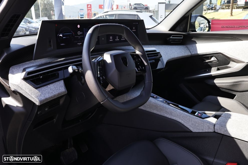 Peugeot 5008 1.2 Hybrid Allure e-DCS6 - 15