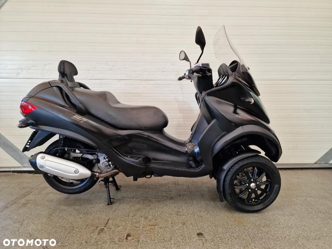Piaggio MP-3 - 2