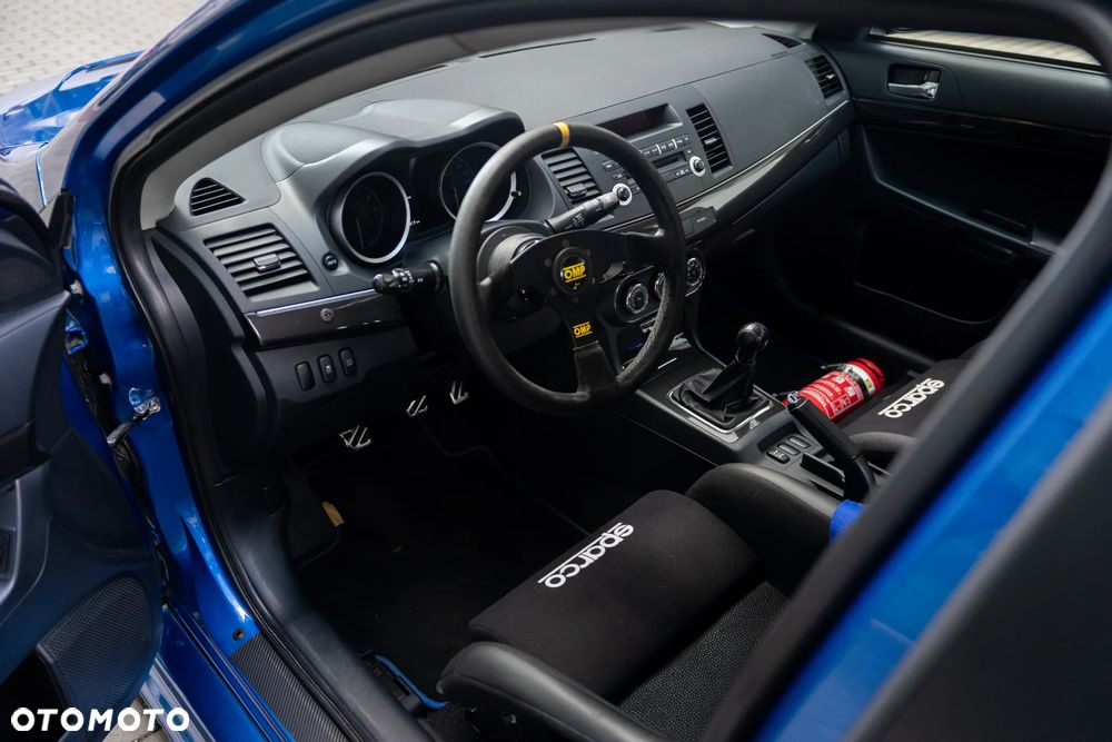 Mitsubishi Lancer Evolution GSR - 18
