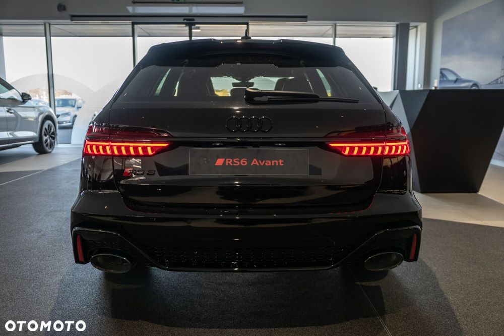Audi RS6 Avant - 4