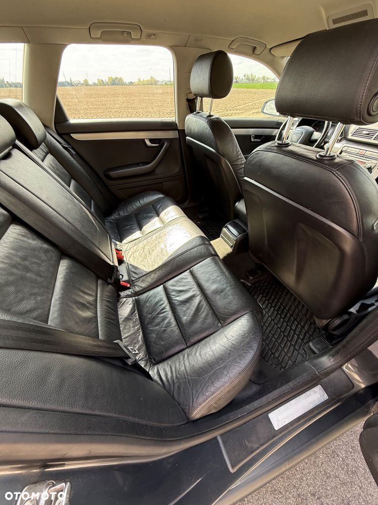 Audi A4 Avant 2.0 TDI Multitronic - 17